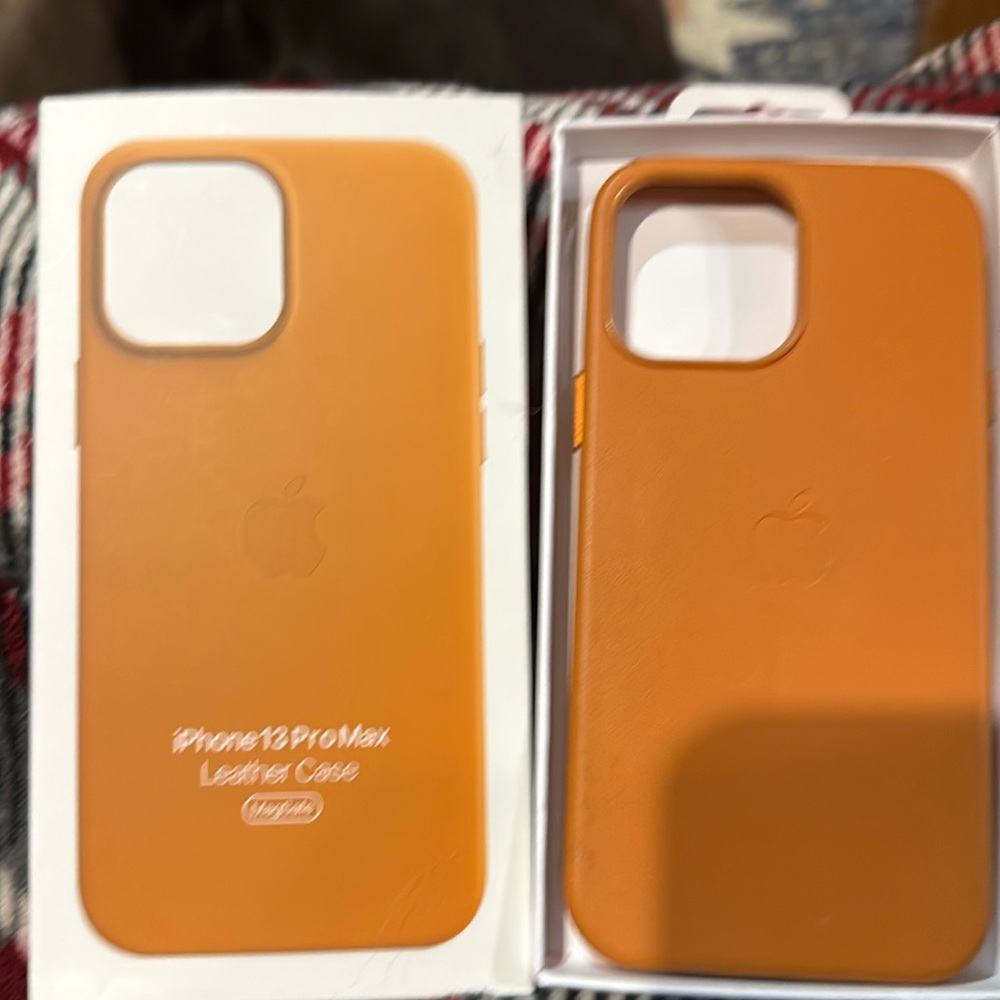 Leather iPhone 13 ProMax MagSafe case